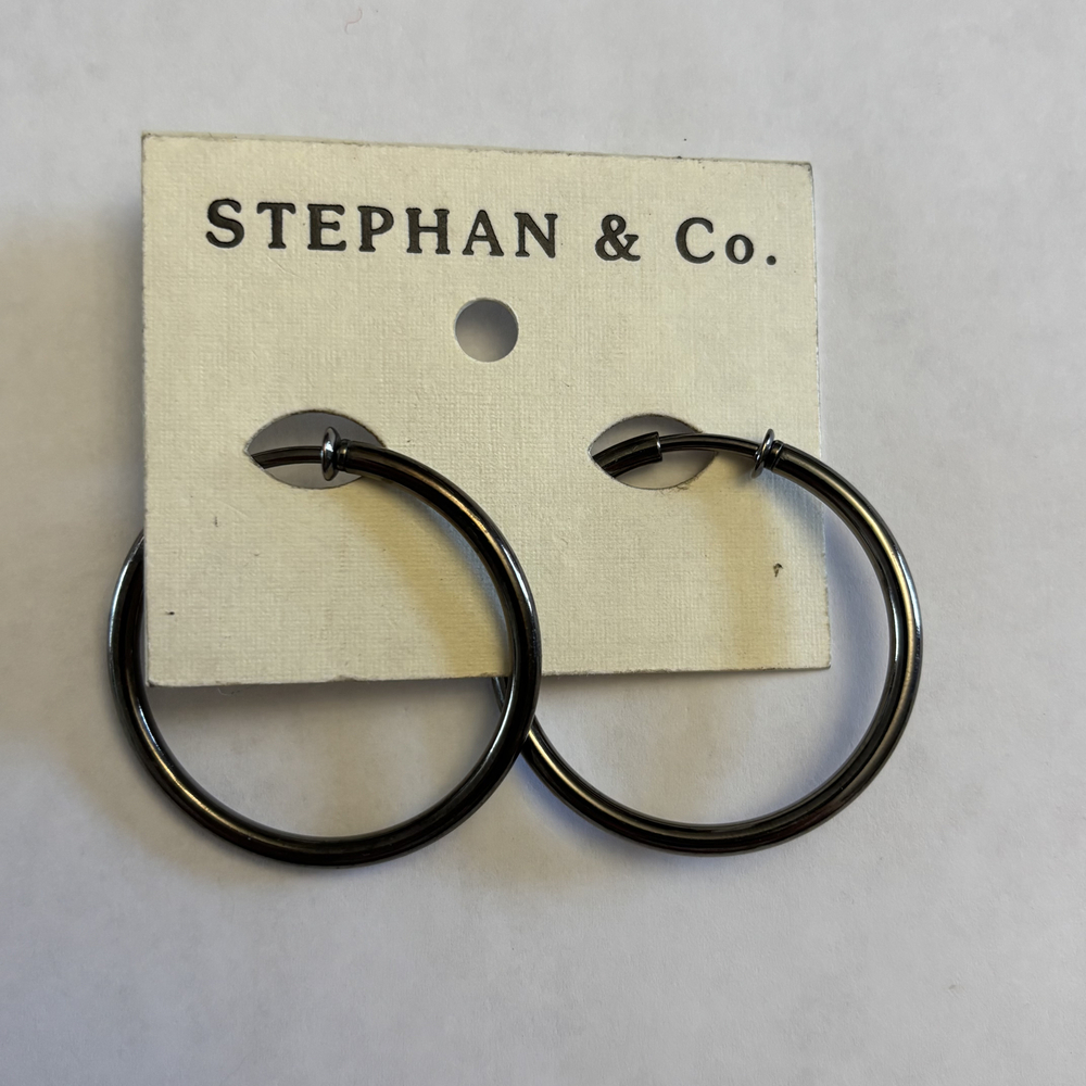 Stephan & Co. Gunmetal Dark Metallic Classic Hoop Earrings NWT
